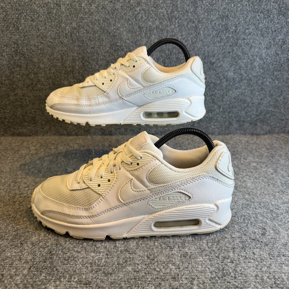Nike Air Max 90 Triple White Women’s 9.5 CQ2560-100